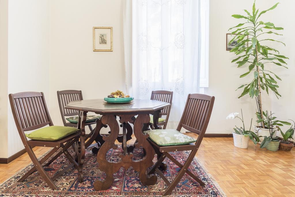 Flower'S Market Apartment - Charme Holidays Roma Exterior foto