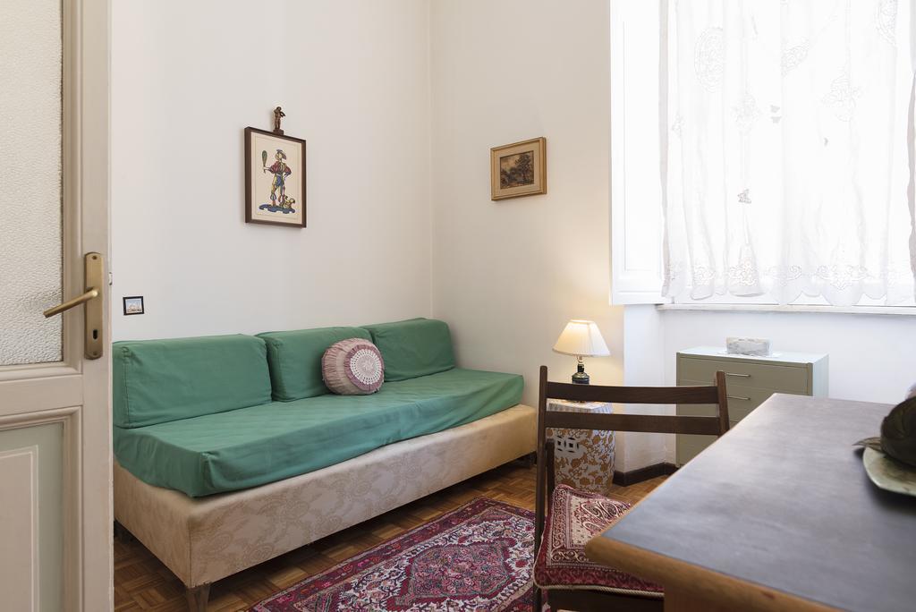 Flower'S Market Apartment - Charme Holidays Roma Exterior foto